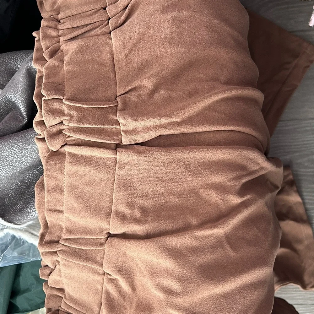 Stylish Tan Pants - Picture 4 of 5